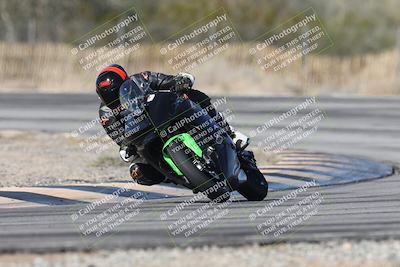 media/Dec-01-2025-Moto Forza (Mon) [[2daa91e15f]]/1-Advanced Group/Session 3 (Turn 3)/